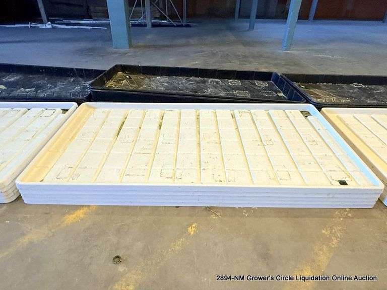 5 - BOTANICARE 4'X8' WHITE MOBILE RACK TRAY - 5 X MONEY