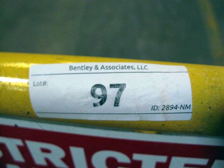 HEAVY DUTY YELLOW STEEL CROWD CONTROL BARRIER W/ CURVED LEGS