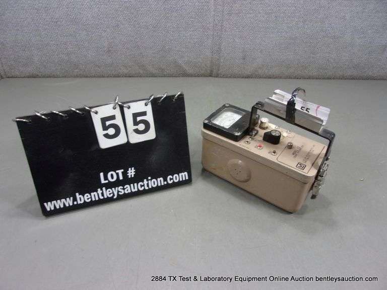 LUDLUM MEASUREMENTS MODEL: 12 SURVEY COUNT RATE METER