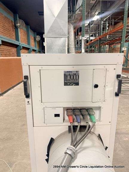 KWIKOOL PORTABLE COOLING SYSTEM - **BUYER IS RESPONSIBLE FOR REMOVING FROM THE FLOOR! SEE ADDITIONAL