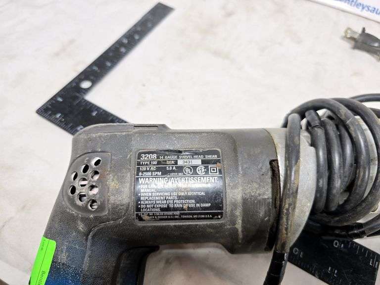 BLACK & DECKER 14 GAUGE SWIVEL HEAD SHEAR 3208