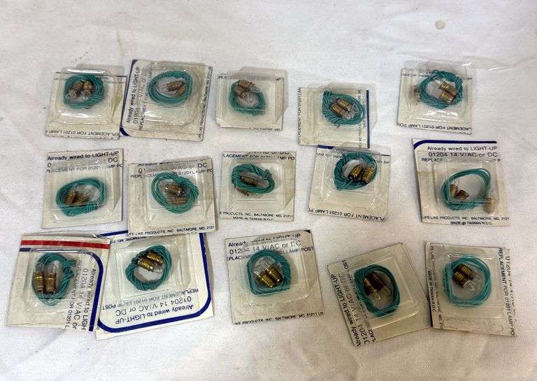 BAG: HO-SCALE MODEL RAILROAD LIGHTBULBS