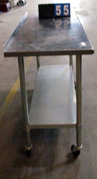 STAINLESS STEEL TABLE, 5X3X3