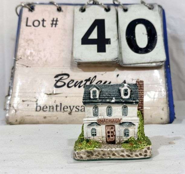 RGA 1992 2-STORY PHARMACY HOUSE FIGURINE