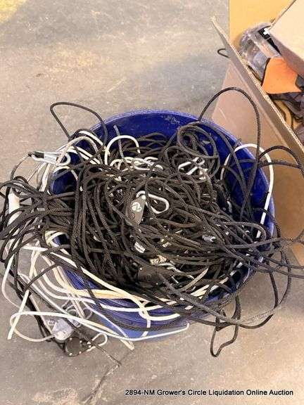 BUCKET OF ADJUSTABLE ROPE RATCHET HANGERS