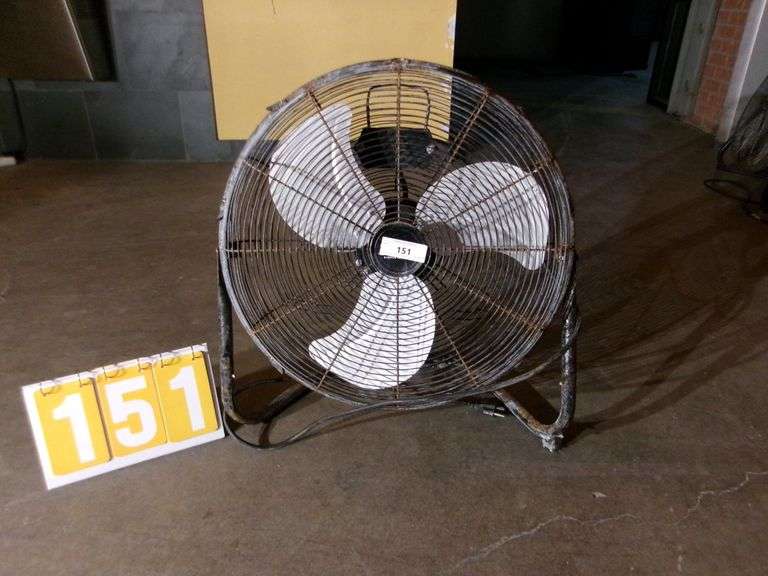 INDUSTRIAL FLOOR FAN - RUSTY
