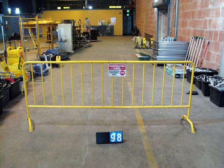 HEAVY DUTY YELLOW STEEL CROWD CONTROL BARRIER W/ CURVED LEGS