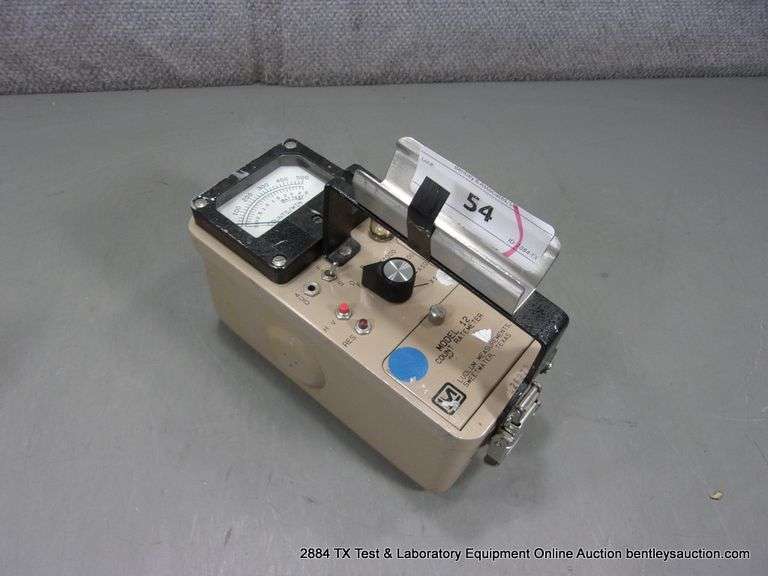 LUDLUM MEASUREMENTS MODEL: 12 SURVEY COUNT RATE METER