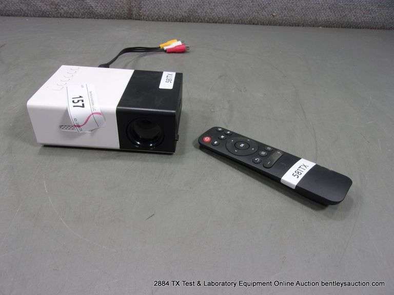 ULTRA COMPACT LED VIDEO PROJECTOR