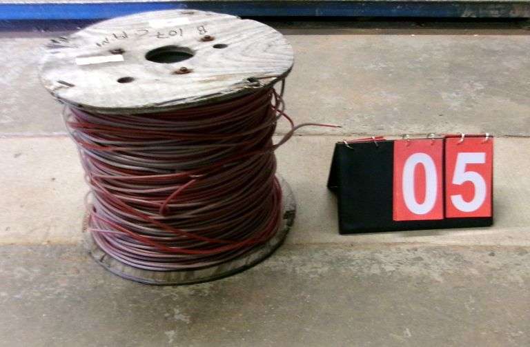 SPOOL: 8 AWG COPPER WIRE - GROSS WEIGHT 73 LBS