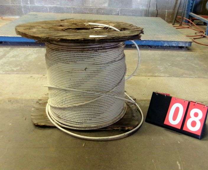 SPOOL: 4 AWG COPPER WIRE - GROSS WEIGHT 192 LBS