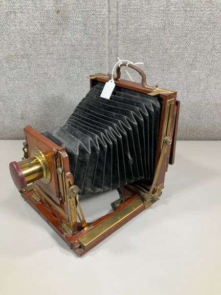 THE NATIONAL CAMERA STEREO W/ WOODEN TRIPOD