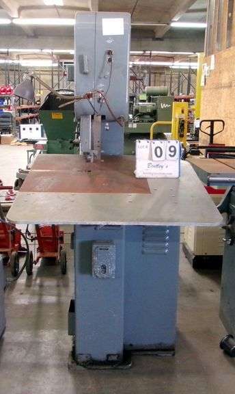 DOALL ML BAND SAW, 220 VOLT, 3 PHASE, W/ DOALL WELDER DRW-1A, 220 VOLT, 1 PHASE