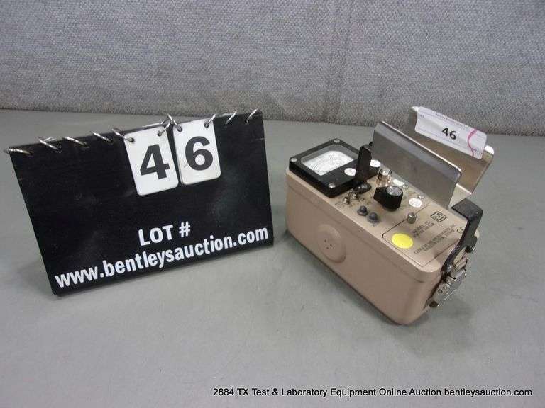 LUDLUM MEASUREMENTS MODEL: 12 SURVEY COUNT RATE METER