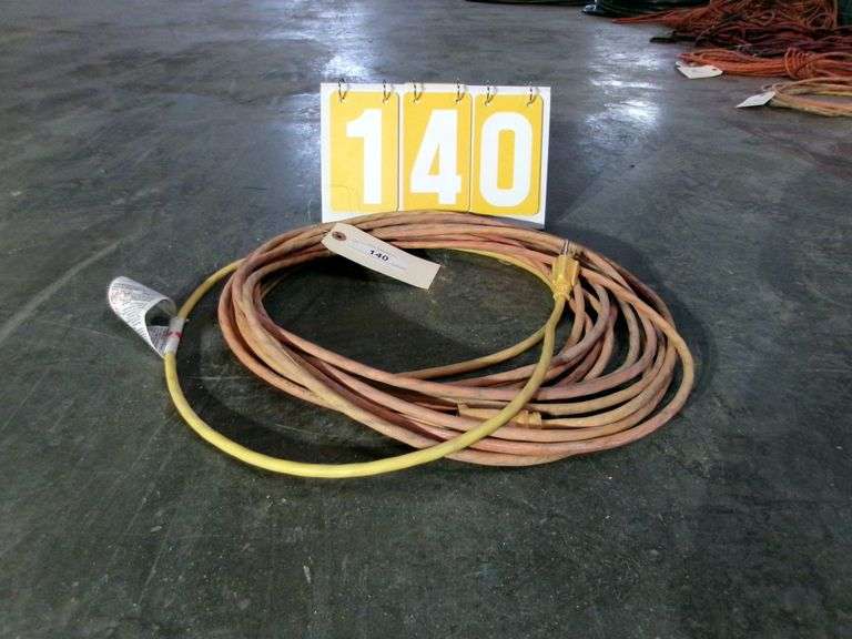 ORANGE EXTENSION CORD