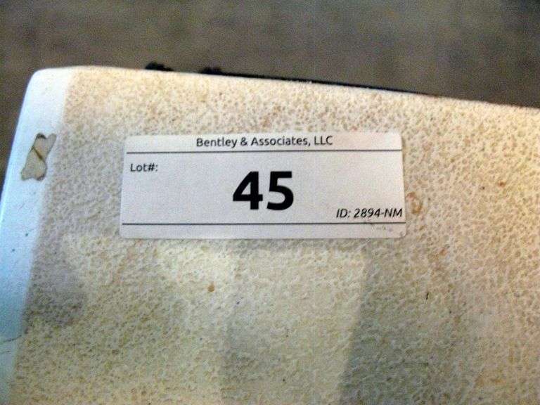 WHITE PLASTIC FOLDING TABLE