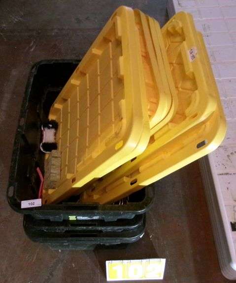 4-BLACK TOTES, 7 YELLOW LIDS