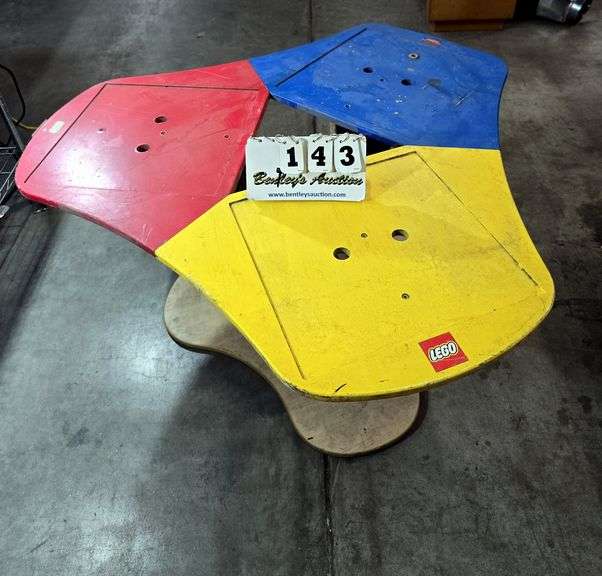 RARE LEGO 774509 TABLE