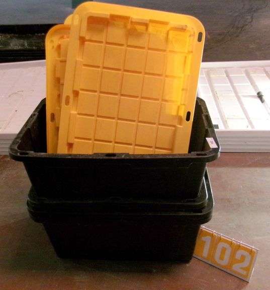 4-BLACK TOTES, 7 YELLOW LIDS