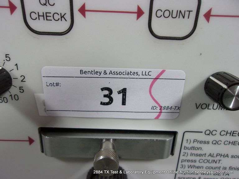 LUDLUM MEASUREMENTS MODEL: 3030 ALPHA-BETA SAMPLE COUNTER