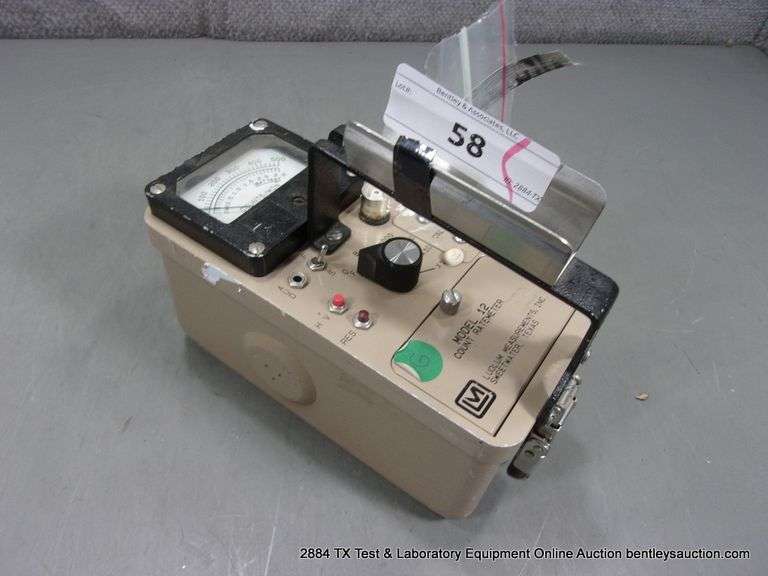 LUDLUM MEASUREMENTS MODEL: 12 SURVEY COUNT RATE METER
