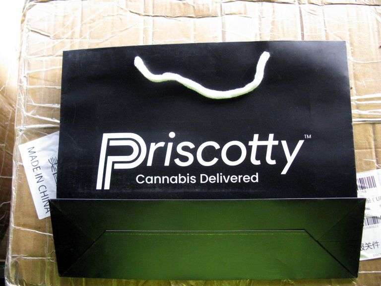 (3) BOXES: AIRO PAPER BAGS