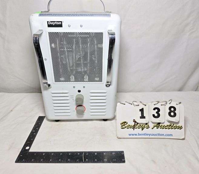 DAYTON SPACE HEATER, 3VU33B