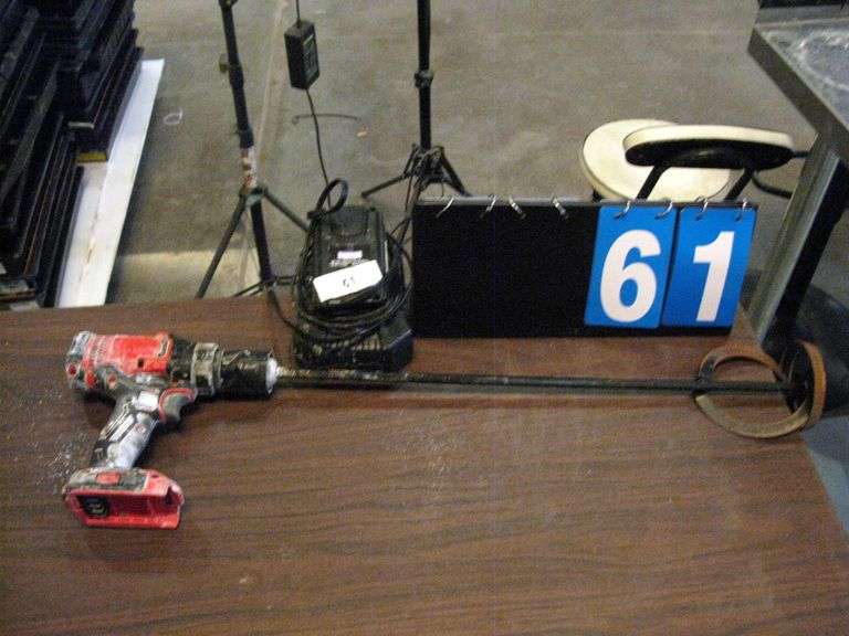 RAINMAKER BATTERY & CHARGER