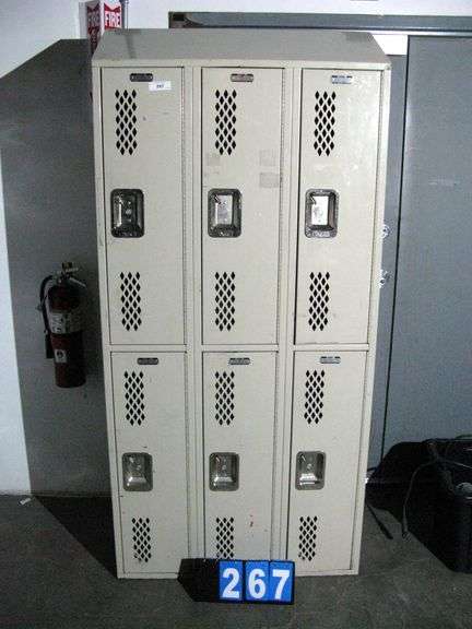 6 DOOR LOCKERS