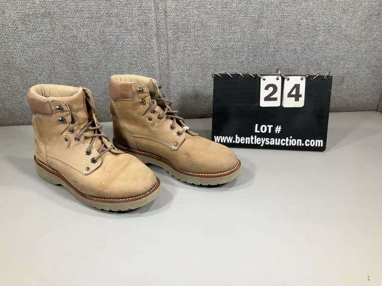 LAND ROVER LEATHER BOOT OIL RESISTANT SOLE - POSSIBLE SIZE 9.5