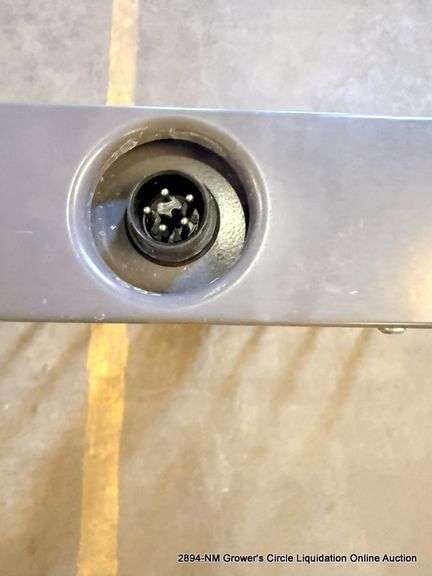 GAVITA PRO 1700E LED 120-277V, 670 WATT DISPLAY RACK SYSTEM