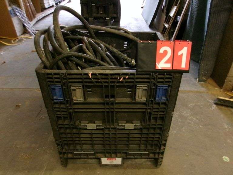 SMALL BLACK TUB: COPPER WIRE - CONTENTS ONLY - NET WEIGHT 211 LBS