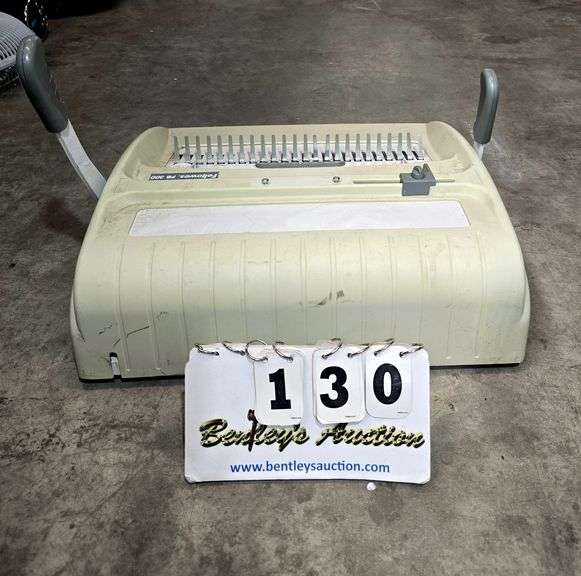 FELLOWS PB300 COMB BINDING MACHINE