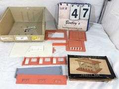 BIN: HO-SCALE PLASTICVILLE U.S.A. FROSTY BAR - CONTENTS ONLY! (MISSING PARTS)