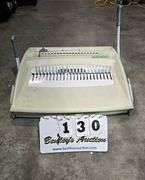 FELLOWS PB300 COMB BINDING MACHINE