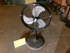 COMMERCIAL ELECTRIC 20 IN. PEDESTAL FAN