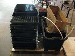 PALLET: HORTICULTURAL TRAYS & MISC. ITEMS