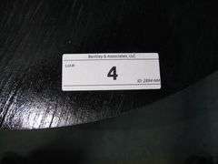 ADJUSTABLE ROUND TABLE, 23" DIA