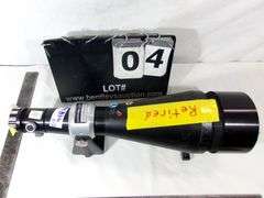 TELE VUE TV85 APO REFRACTOR TELESCOPE