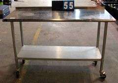 STAINLESS STEEL TABLE, 5X3X3
