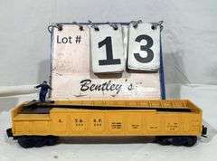 LIONEL NO. 3562 A.T. & S.F. O-GUAGE OPERATING BARREL CAR