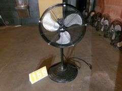 COMMERCIAL ELECTRIC 20 IN. PEDESTAL FAN