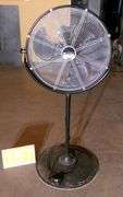 UTILITECH 20IN. PEDESTAL FAN