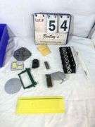 BIN: ASSORTED HO-SCALE RAILROAD TRAIN ACCESSORIES - CONTENTS ONLY!