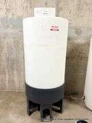 CONE BOTTOM TANK W/ STAND