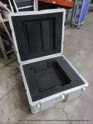 LARGE GREY HARDIGG HEAVY DUTY EQUIPMENT CASE, 21" X 24" X 12"