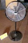 UTILITECH 20IN. PEDESTAL FAN