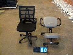 DR. LOMILOMI KNEELING CHAIR, BLACK OFFICE CONFERENCE CHAIR, QTY 2