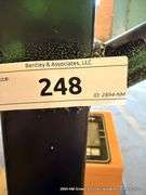 ULINE PALLET JACK, MAX WEIGHT 5,000LBS.