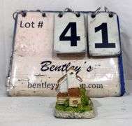 RGA 1992 TUDOR STYLE FIGURINE